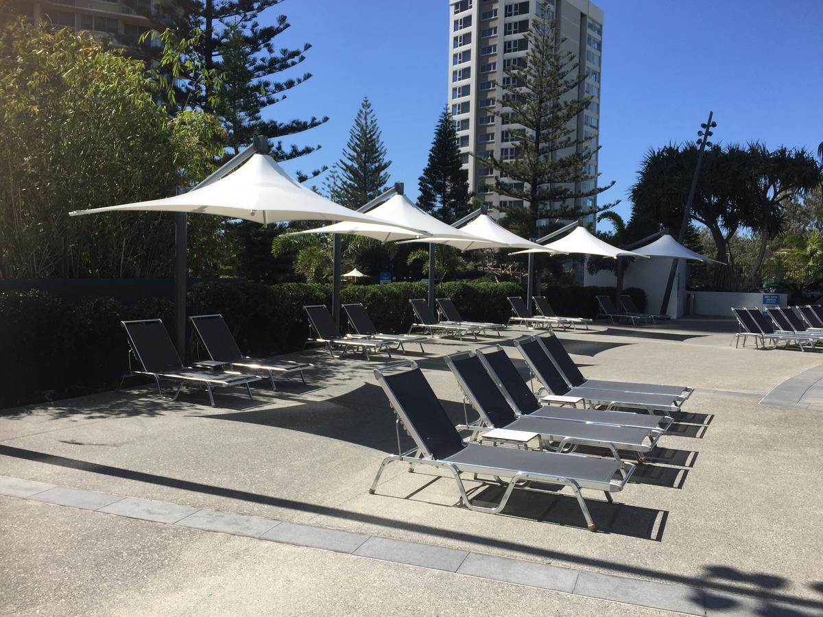 Iconic Q Resort Ocean View Gold Coast Exterior photo